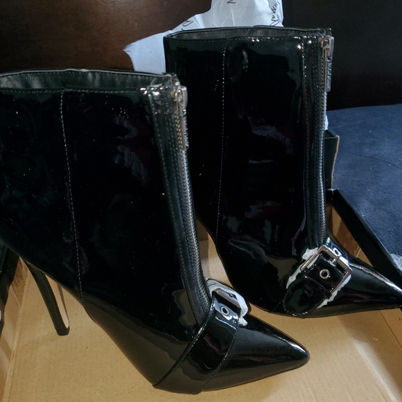 Women boot - Picture 2 of 3